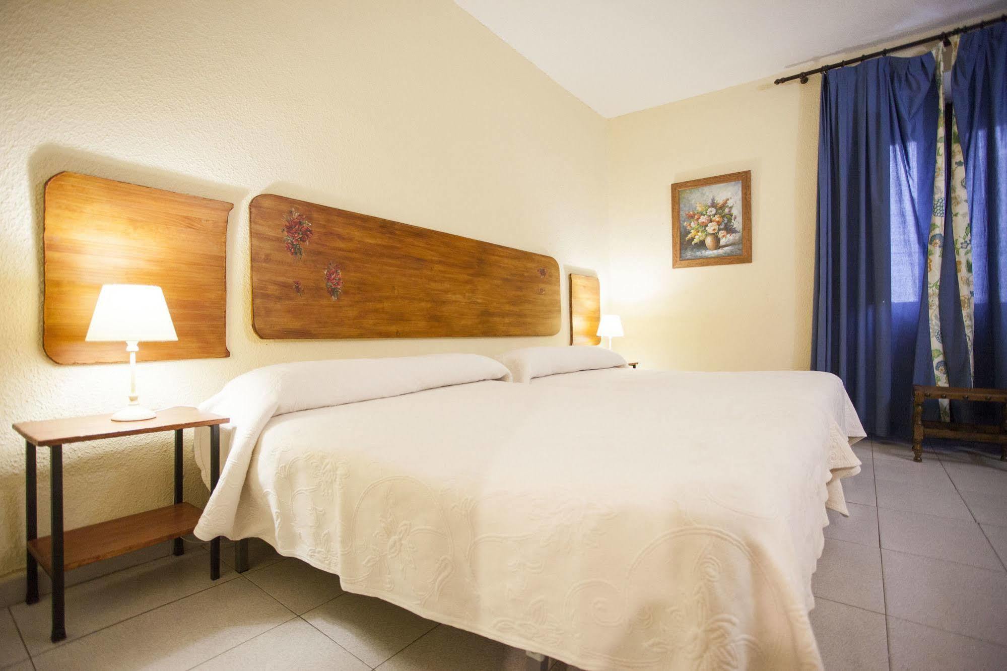 Hostal Castilla Aranjuez Exterior foto