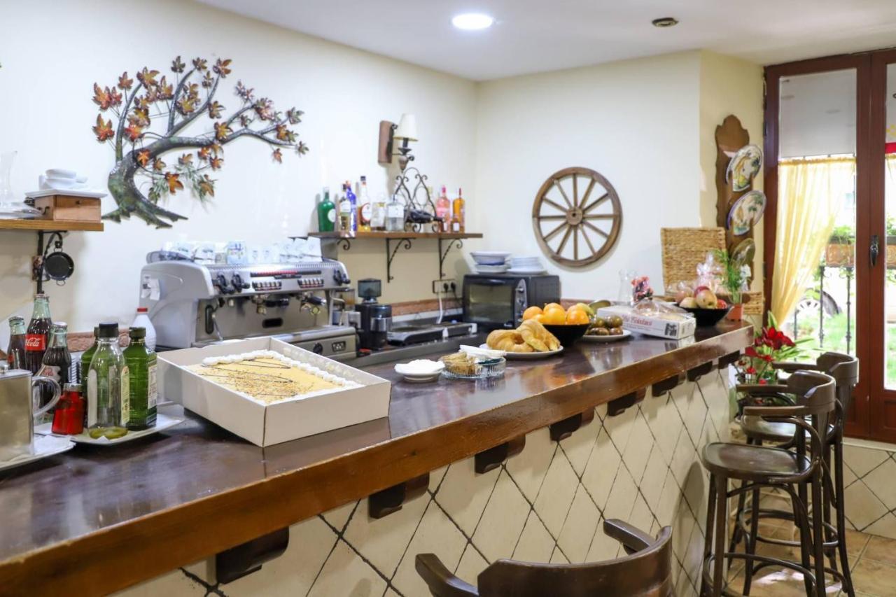 Hostal Castilla Aranjuez Exterior foto